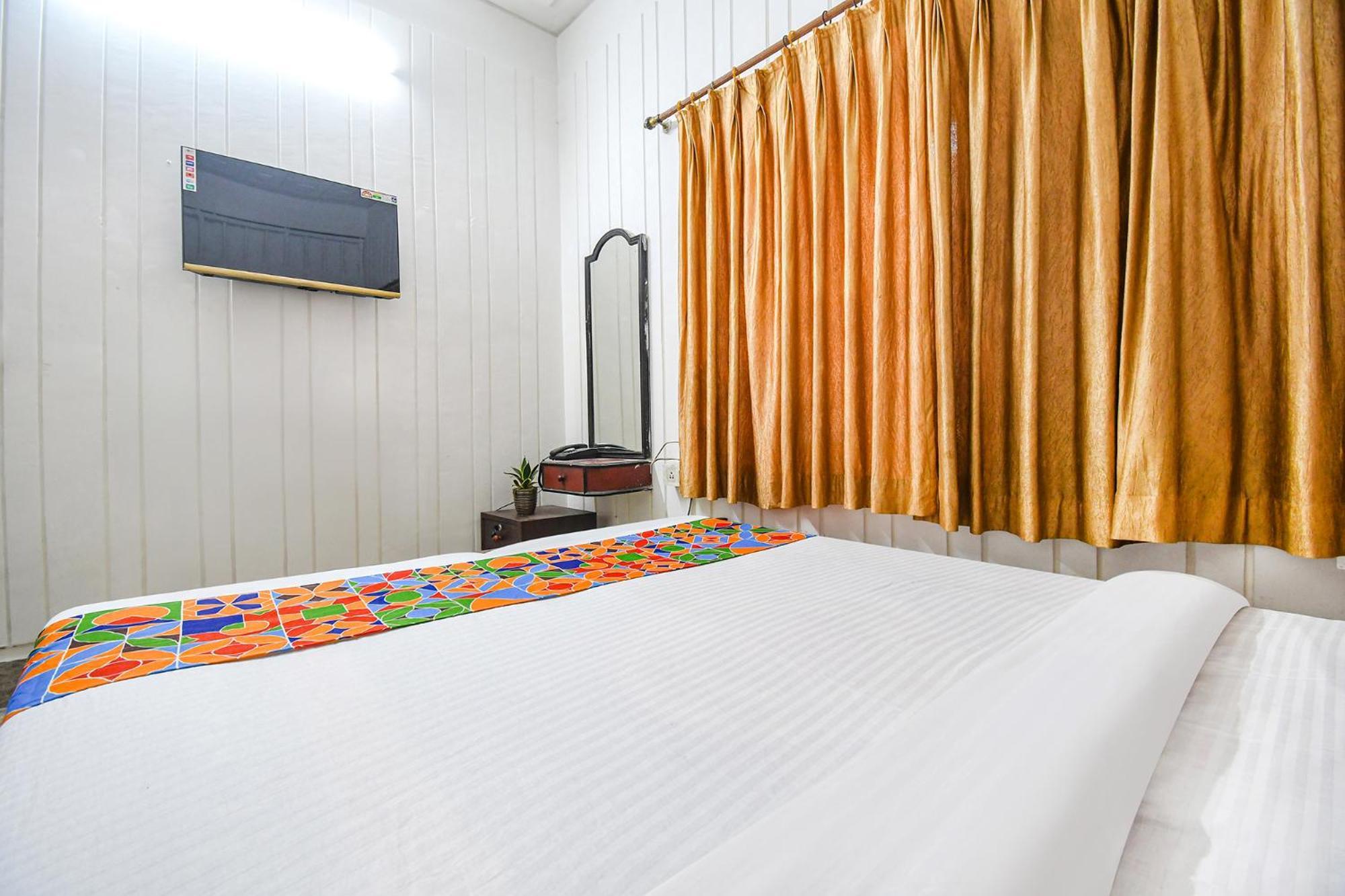 Fabexpress Astoria House Hotell Calcutta Exteriör bild