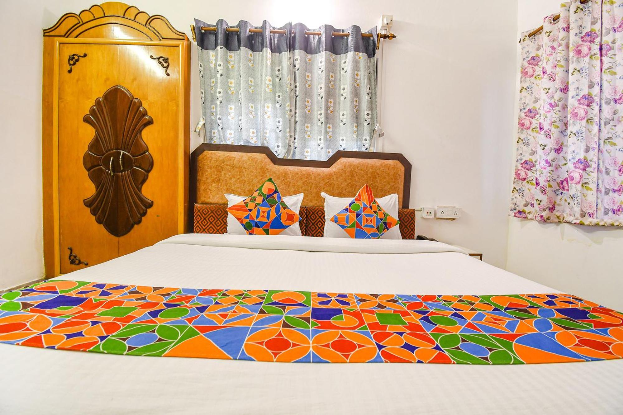 Fabexpress Astoria House Hotell Calcutta Exteriör bild