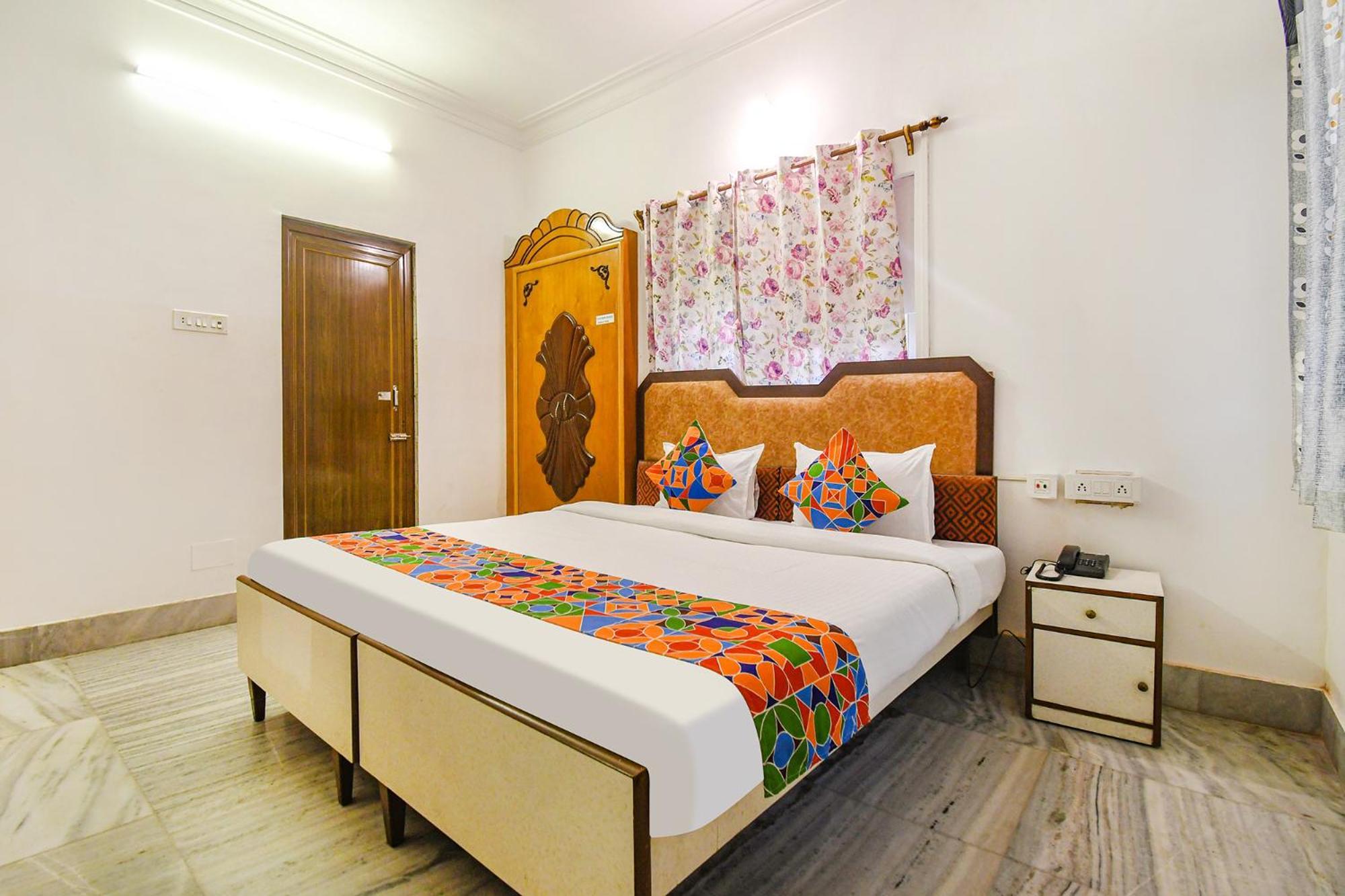 Fabexpress Astoria House Hotell Calcutta Exteriör bild